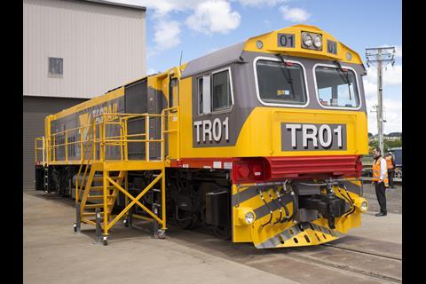 tn_au-tasrail-class-tr-loco_03.jpg
